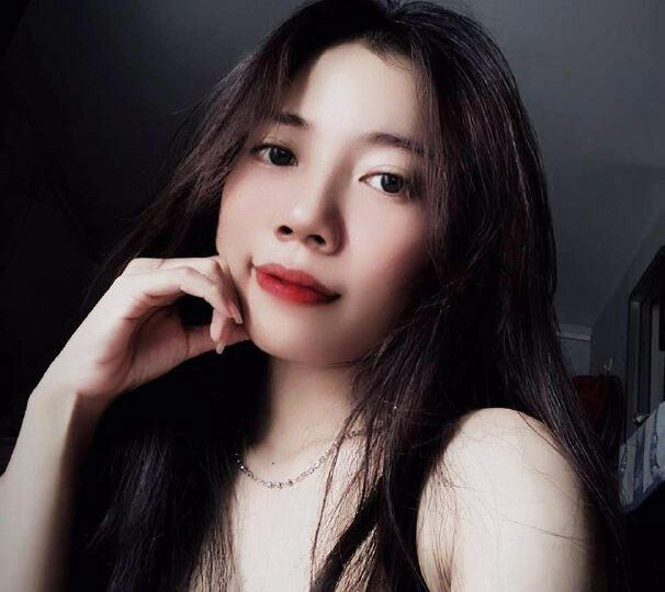 Ảnh 8 của Nứng quá chưa kịp cởi quần đè em ra đụ