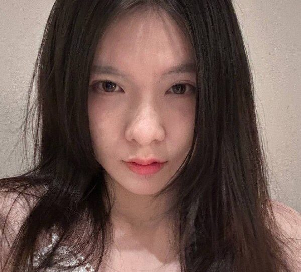 Ảnh 12 của Cu anh bự quá ông xã ơi đút 1 phát em ra liền luôn (Full Clip + Pic)