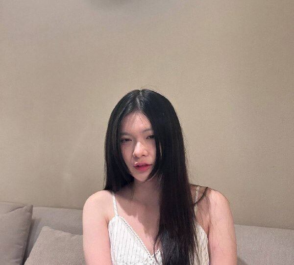 Ảnh 11 của Cu anh bự quá ông xã ơi đút 1 phát em ra liền luôn (Full Clip + Pic)